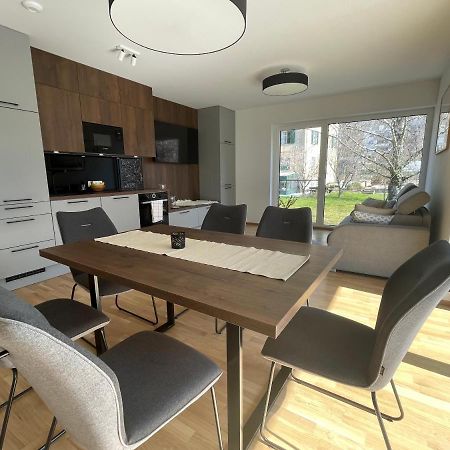 Luxury - Apartment Mit Balkon In Seenaehe グムンデン エクステリア 写真